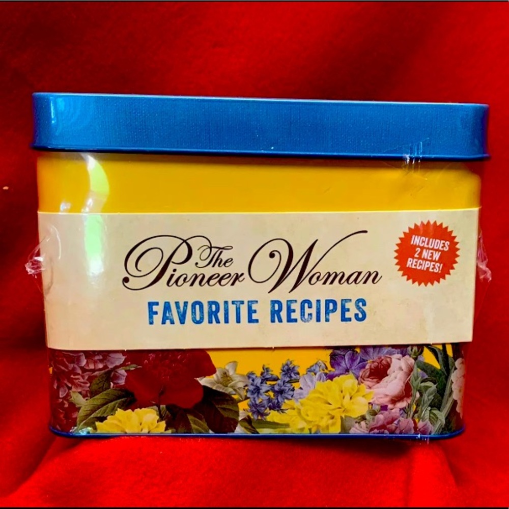 The Pioneer Woman Tin Recipe Box Factory Sealed.